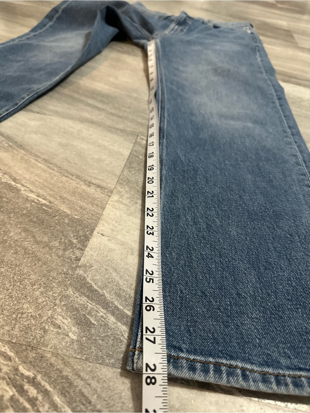AYR Women's Mid Wash Straight-Leg Jeans - Picture 8 of 8